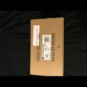 YEEZY BLACK V2 LACE REFLECTIVE(SIZE 11)